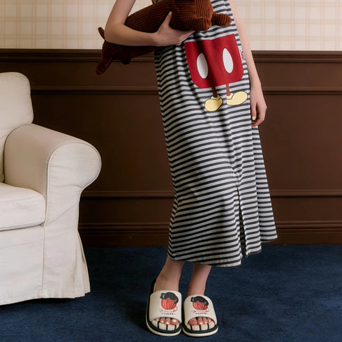 Playful Cat Yarn Ball Slippers