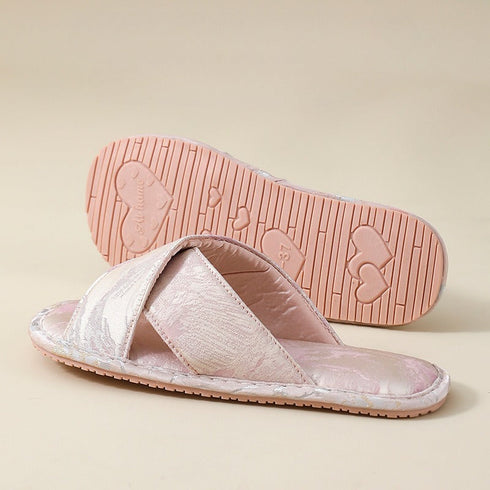 Jacquard Crossband Comfort Slides