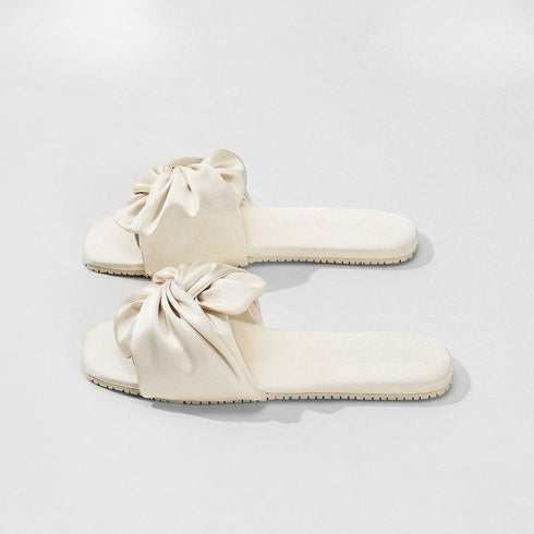 Silky Twist Knot Elegant Slides