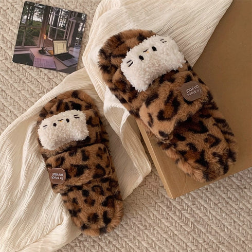 Retro Leopard Cat Plush Slippers