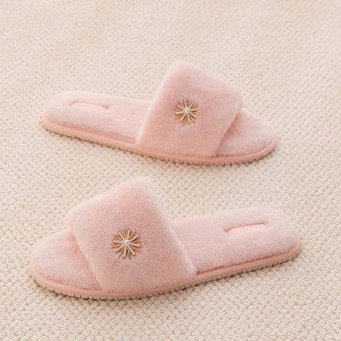 Plush Daisy-Embellished Home Slippers