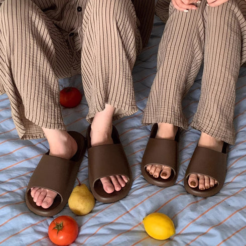 Soft Hollow Sole Shower Slides