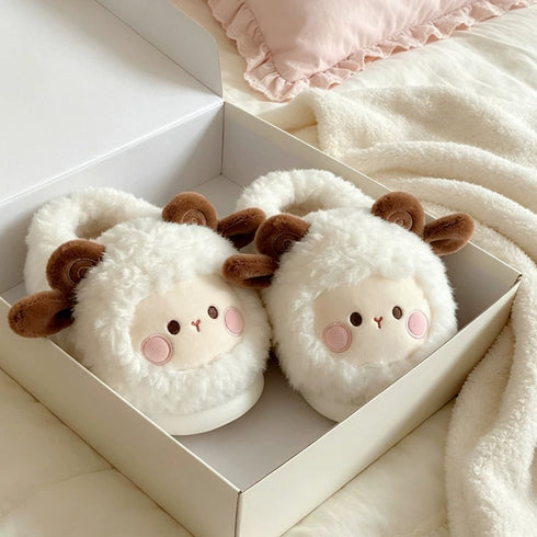 Blushing Lamb Fleece Indoor Slippers