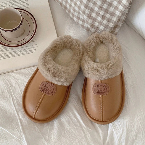 Fuzzy Collar Bear Patch slippers