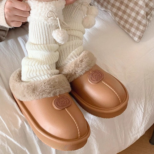 Fuzzy Collar Bear Patch slippers
