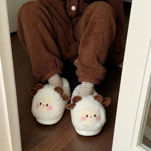 Blushing Lamb Fleece Indoor Slippers