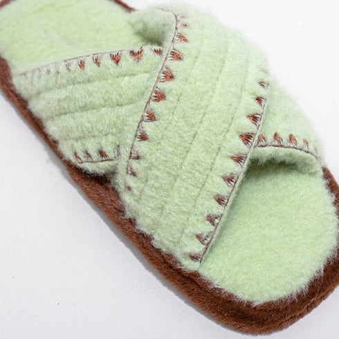 Plush Zigzag Trim Home Slides