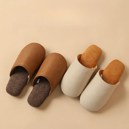 Quiet Minimal Closed-Toe Slippers