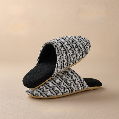 Zigzag Knit Indoor Slippers