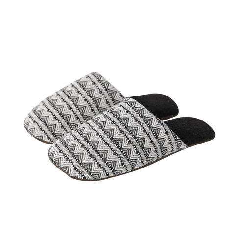 Zigzag Knit Indoor Slippers