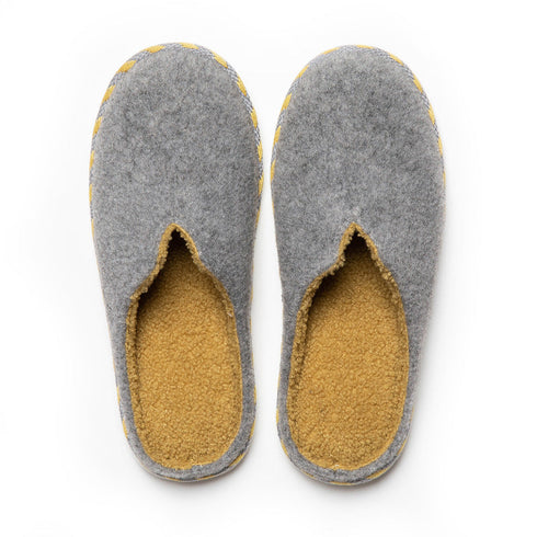 Cozy V-Notch Felt Home Slippers