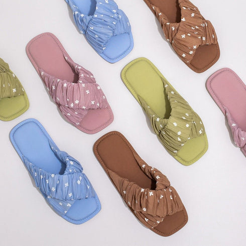 Breezy Floral Scrunch Indoor Slides