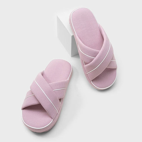 Puffy Padded Criss Cross Slides