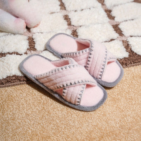 Plush Zigzag Trim Home Slides