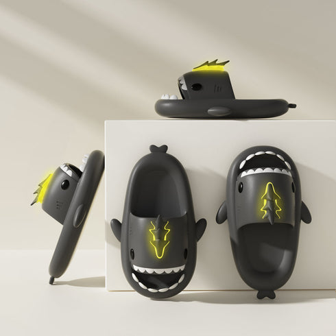 Sharkicks Basic - Claquettes Requins Dragon Foudre