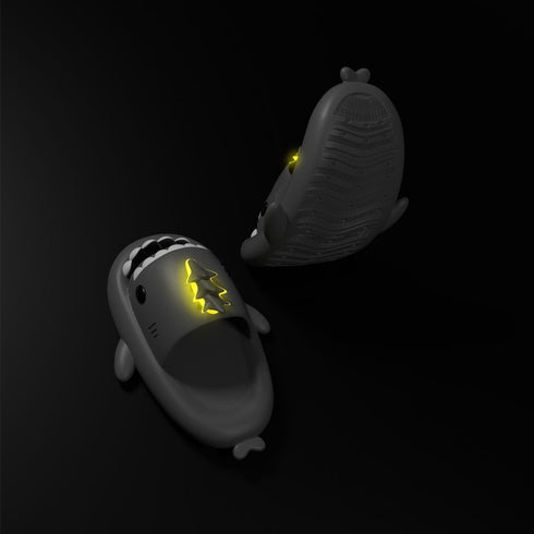 Sharkicks Basic - Claquettes Requins Dragon Foudre