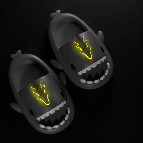 Sharkicks Basic - Claquettes Requins Dragon Foudre