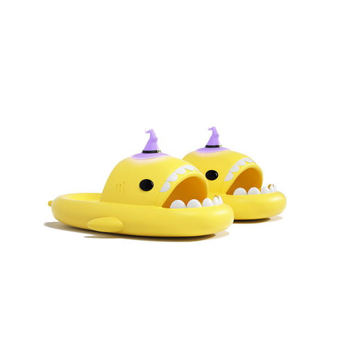 Sharkicks Basic - Witch Hat Shark Slides